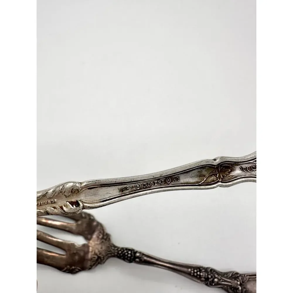 1881 Rogers A1 Silver Plate La Vigne Grapes Soup Gravy Ladle & Meat Fork 8.25”